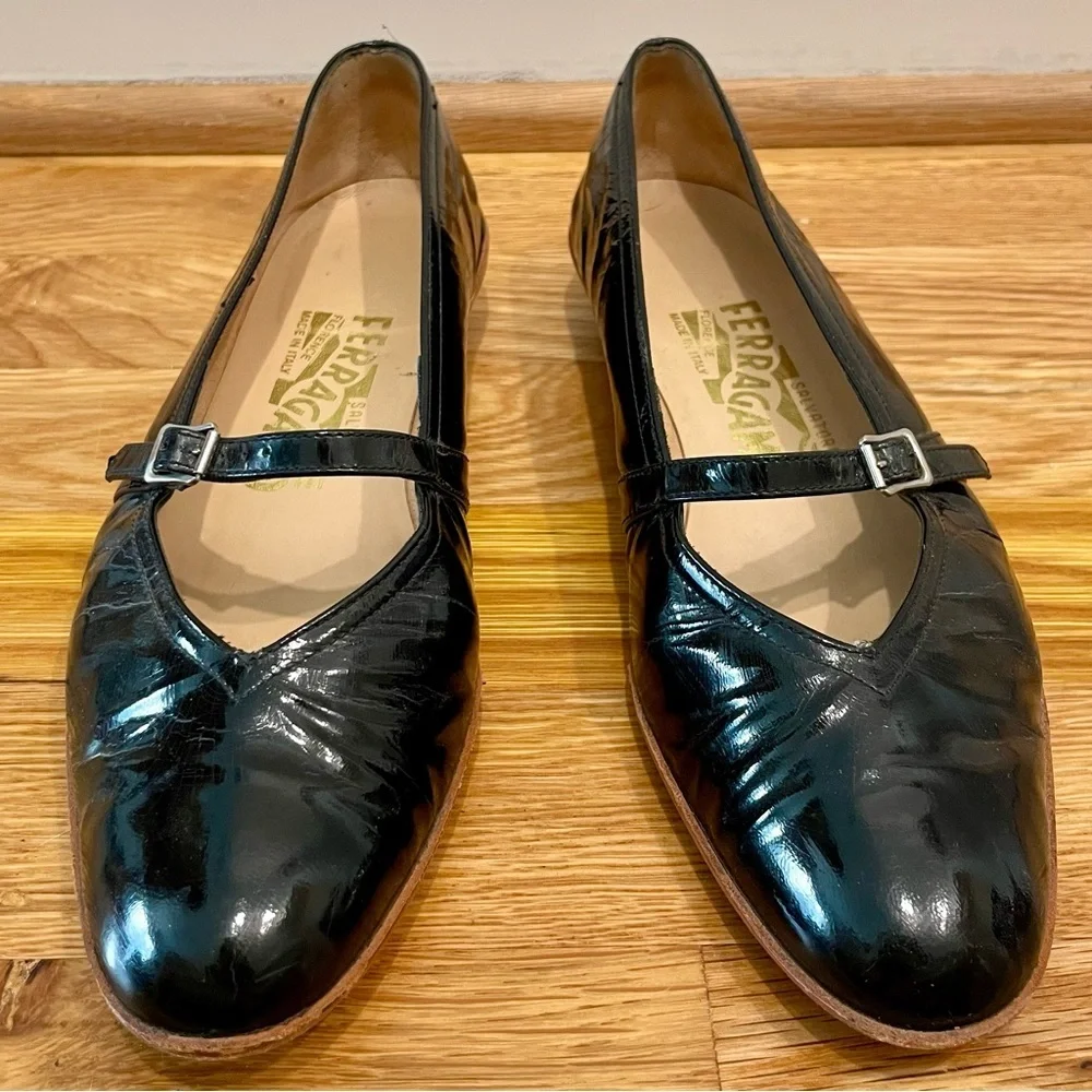 Ferragamo Mary Jane Ballet Flats Black Patent Leather Size 6 | Audrey Style